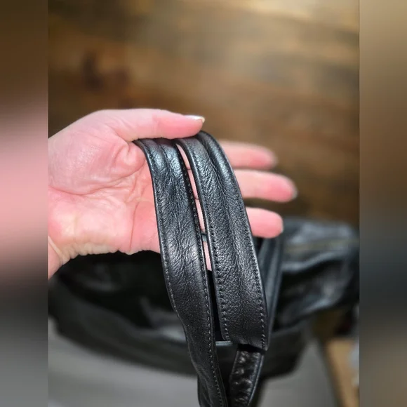 Wanderers Travel The Rocks Handbag, La Fontelina wallet, Barcelona Card wallet - Picture 6 of 16